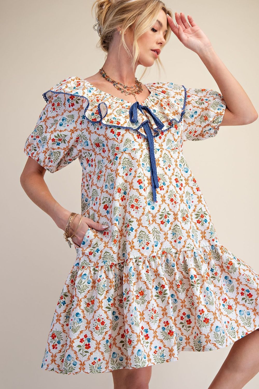 DRESSES
