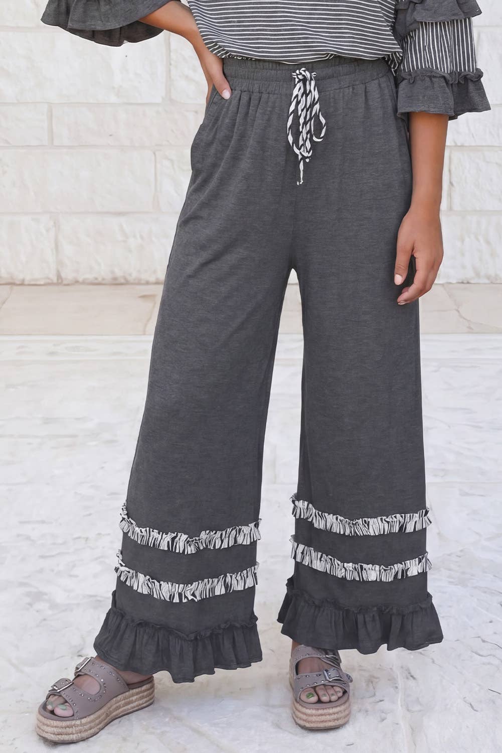 V Neck Ruffle Contrast Sleeve Drawstring Pants 2pcs Set S–4X