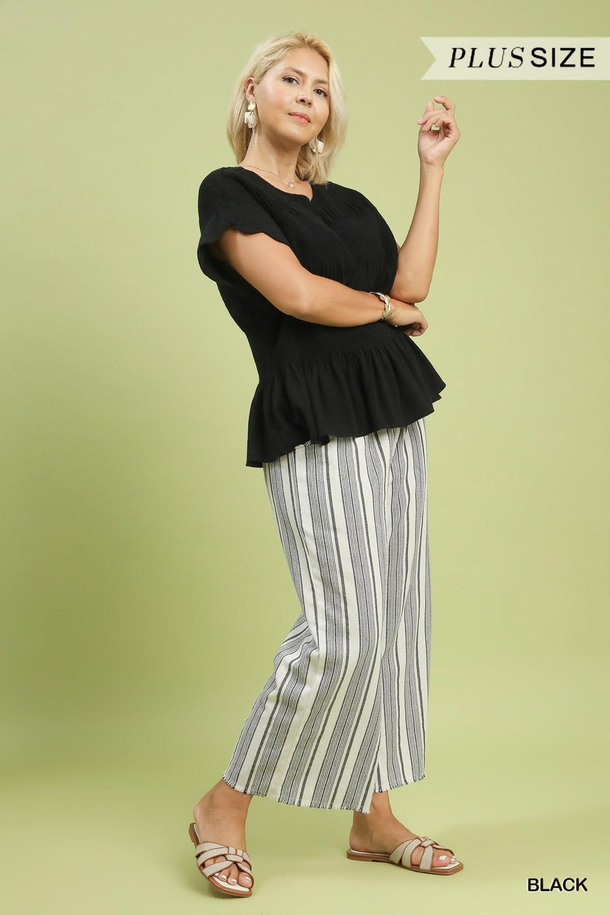Plua Size Linen Blend Smocked Peplum Top