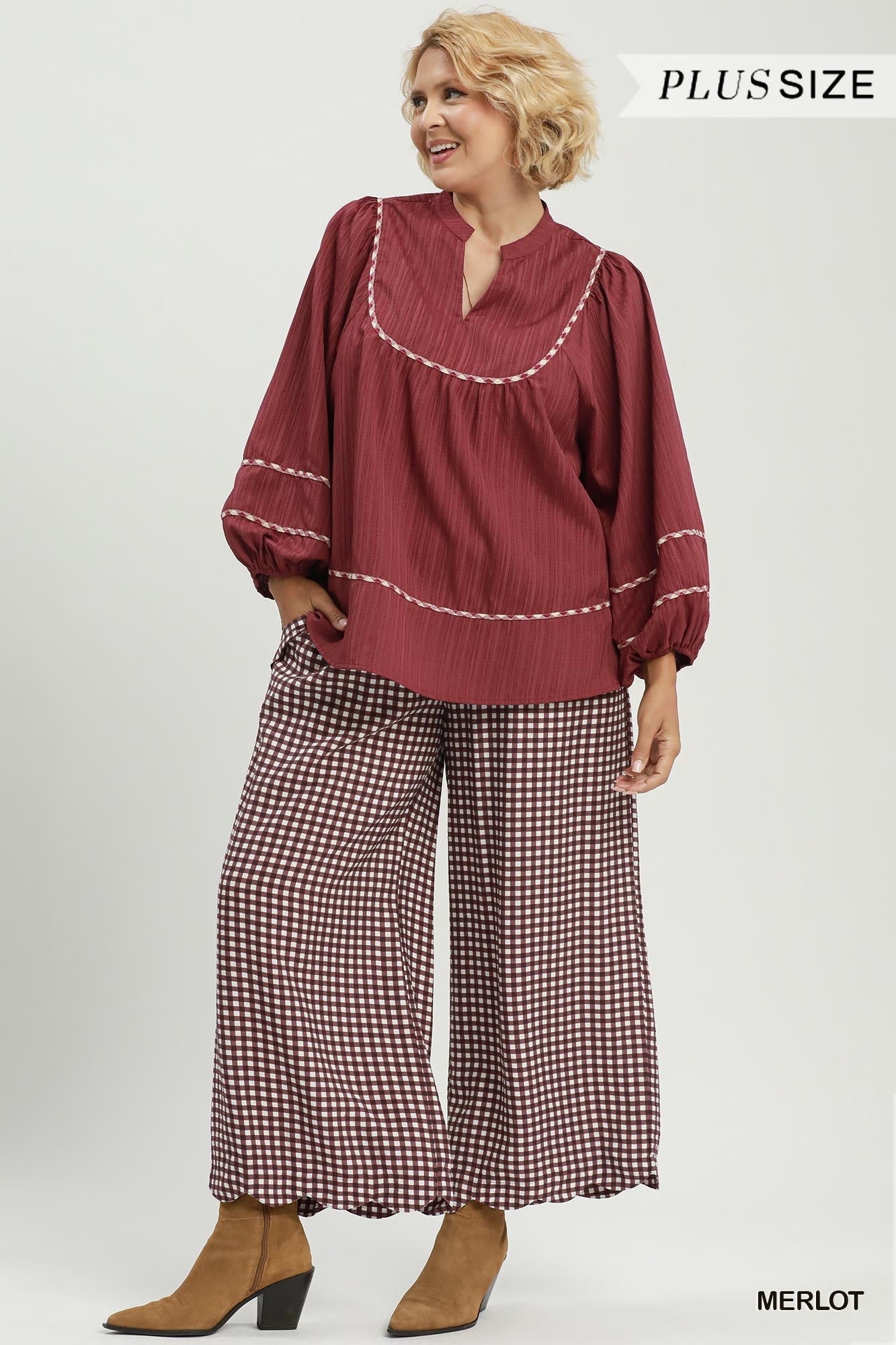 Plus Size Textured Contrast Trim Peasant Blouse