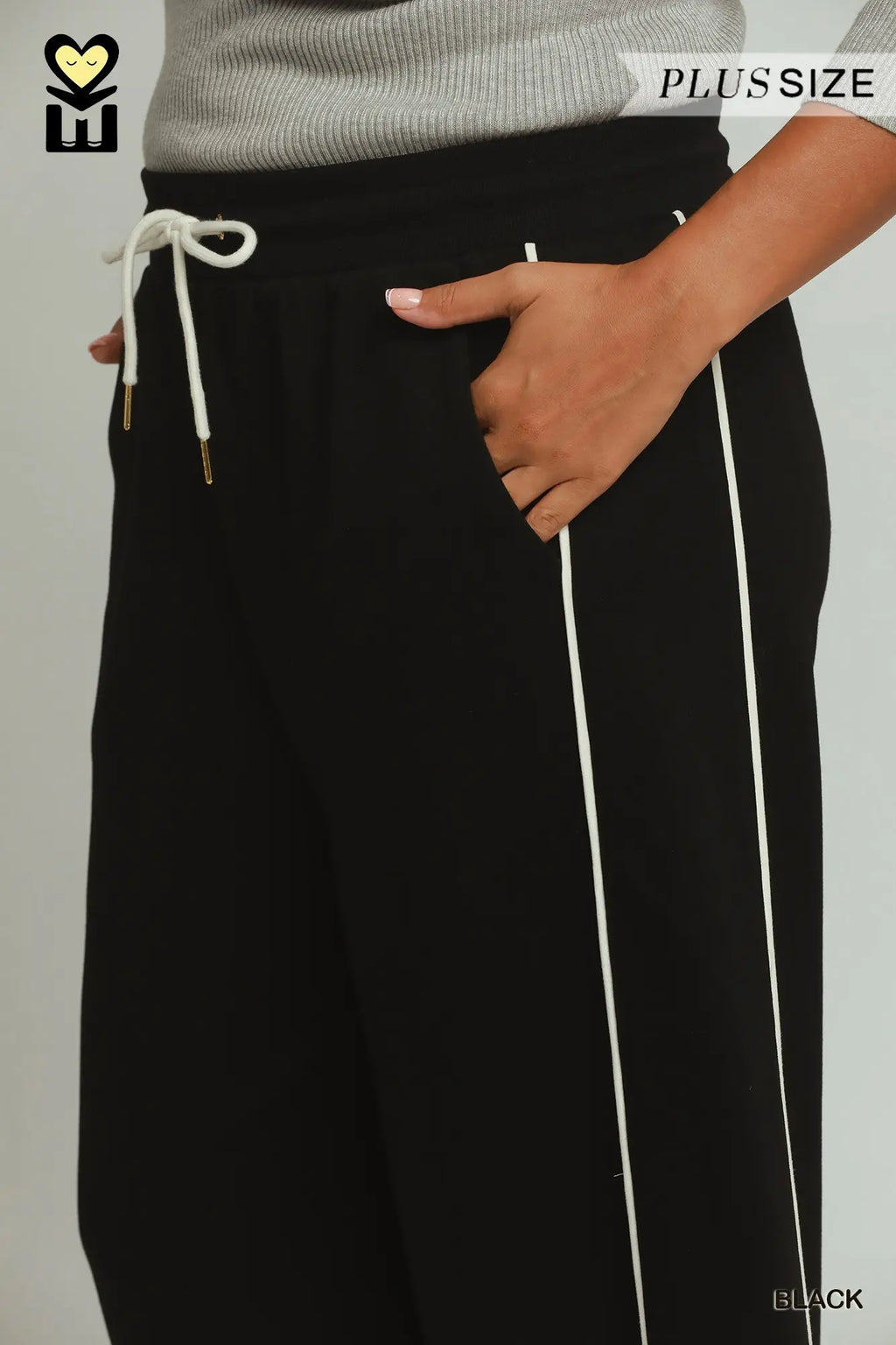 Plus Size Luxeknit Contrast Piping Wide Leg Pants