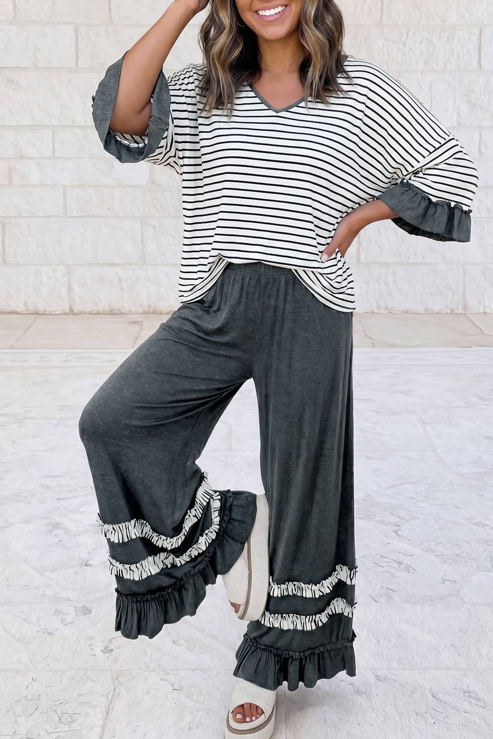 V Neck Ruffle Contrast Sleeve Drawstring Pants 2pcs Set S–4X