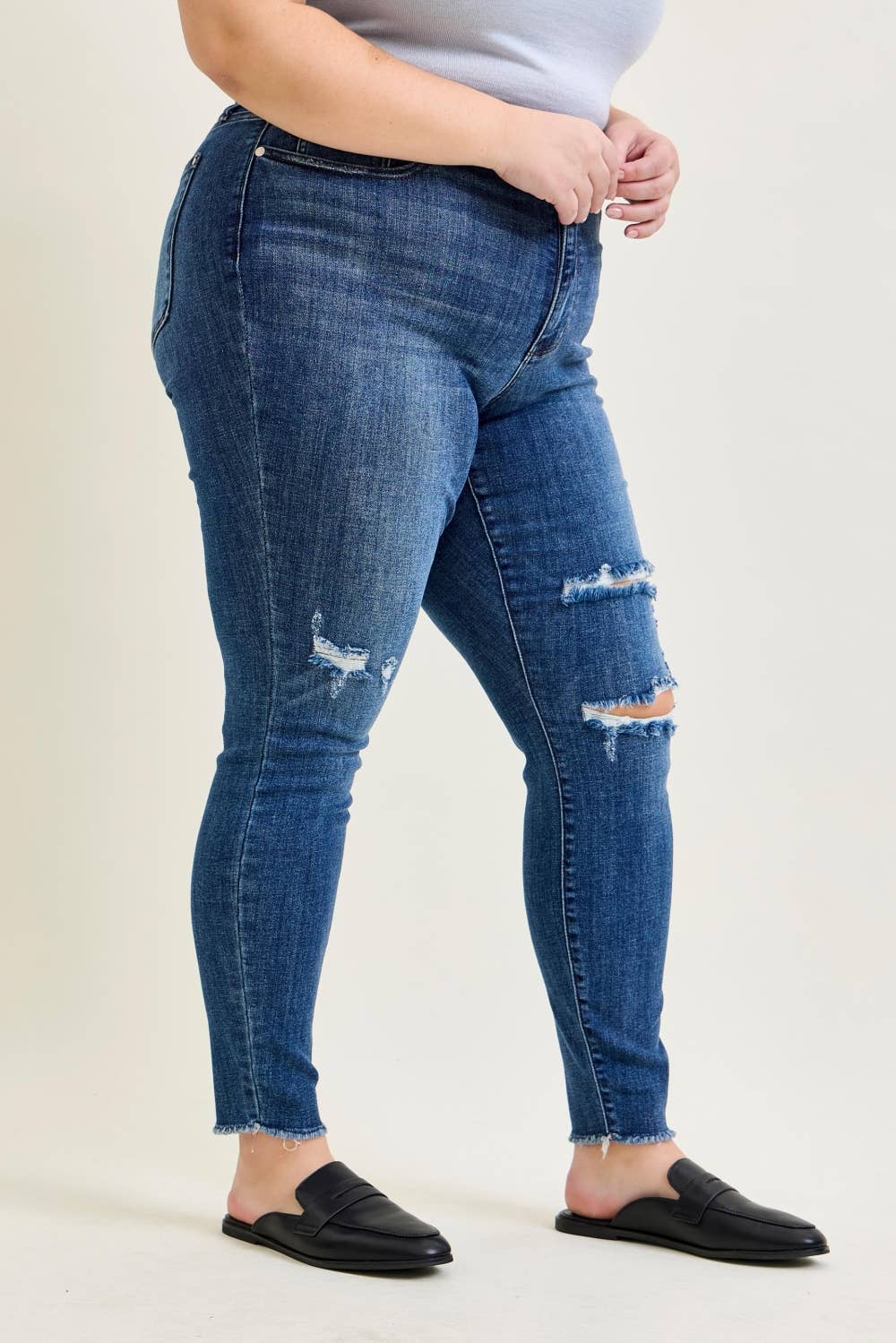 High Waist Skinny Jean w/ Destroy