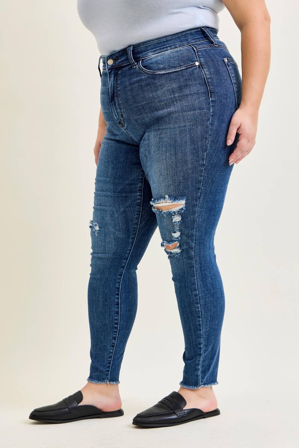 High Waist Skinny Jean w/ Destroy