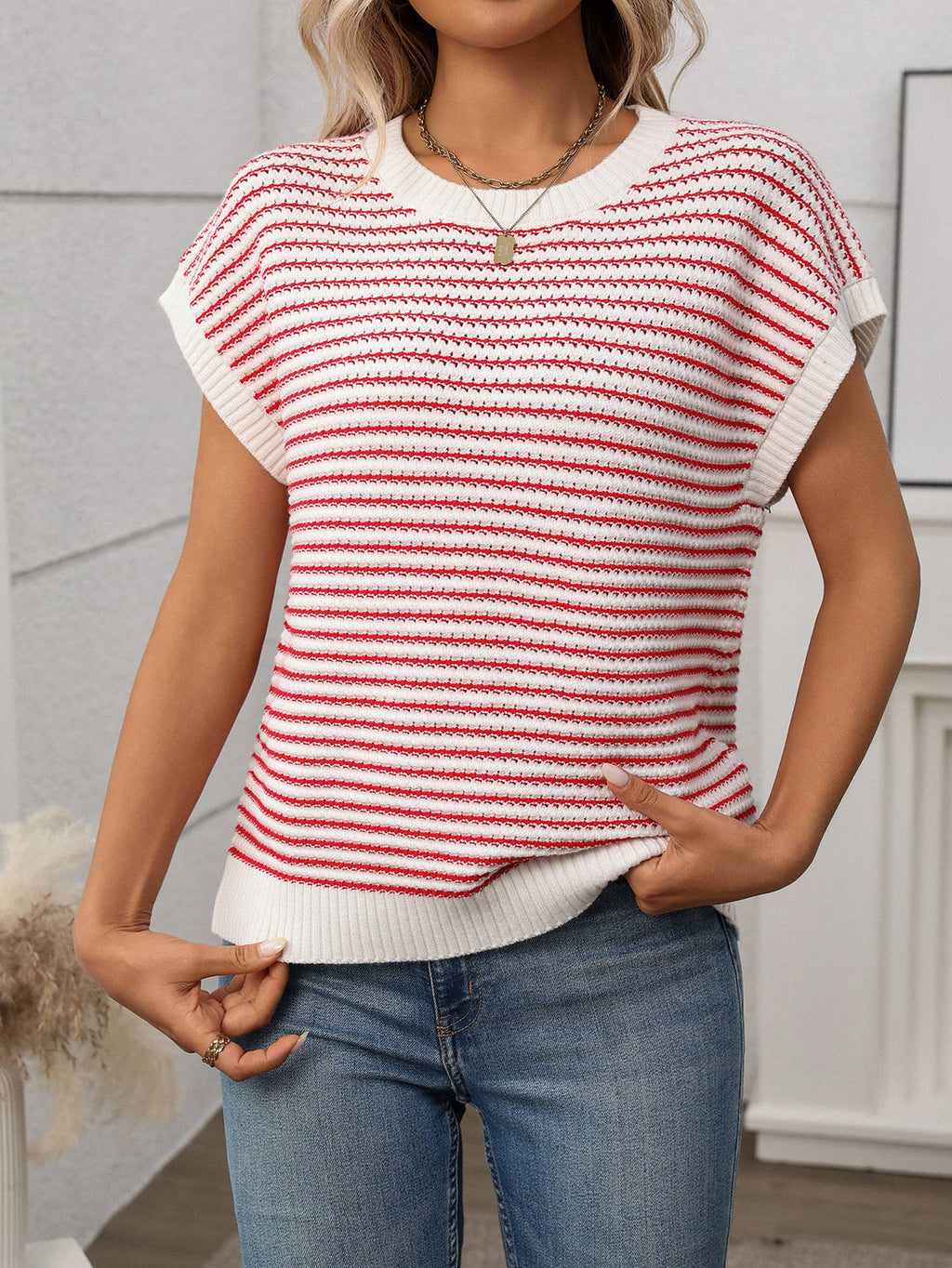 Round Neck Knitted Striped Contrasting Sweater